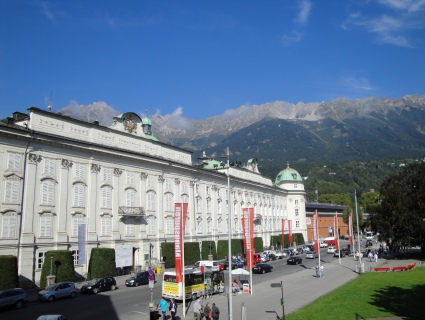 Die Innsbrucker Hofburg. Bildquelle: Tiroler Fremdenführer Alexander Ehrlich
